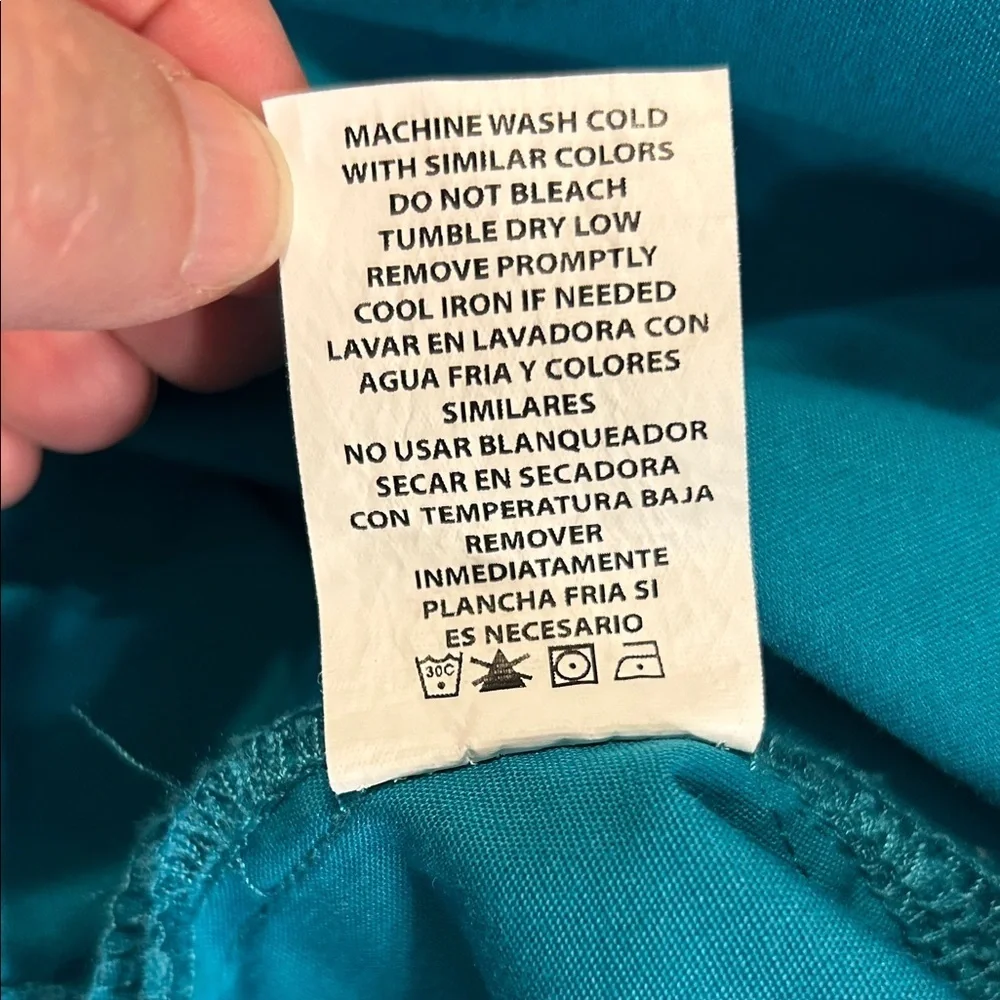 Scrubstar Aquamarine V-Neck Scrub Top Size Medium PTP 23” Length 27” - Picture 5 of 6